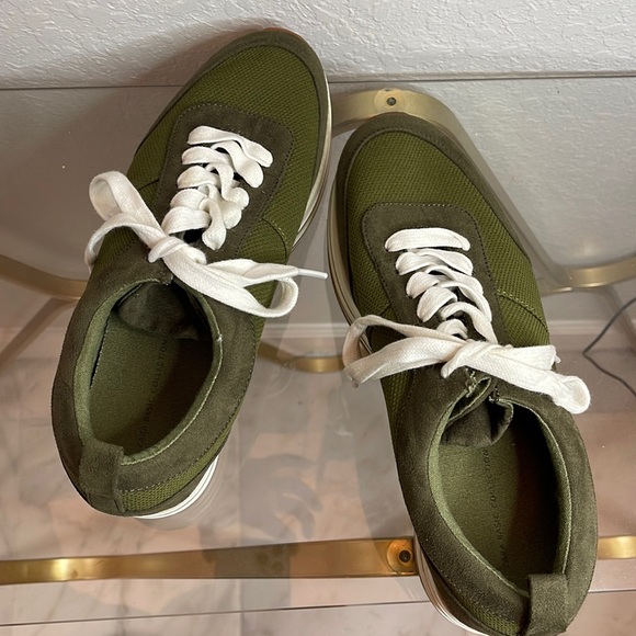 Zara Basic Collection Green Wedge Sneakers - Picture 2 of 5